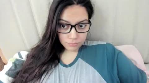 lara online show from 10/13/25, 12:38