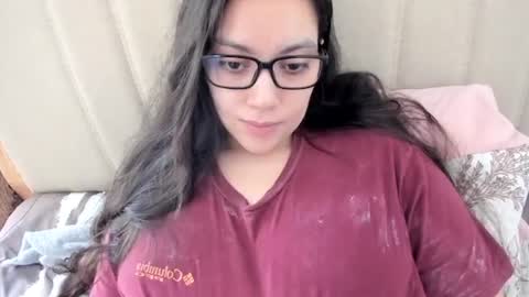 lara online show from 03/29/26, 02:50