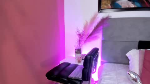  Lara Gold  online show from 02/20/25, 01:46