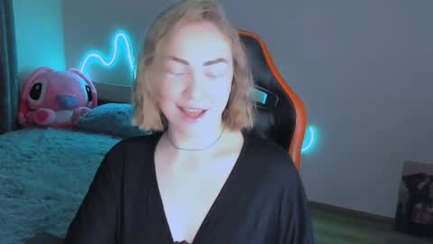 LaraKrein lk online show from 03/15/26, 02:45