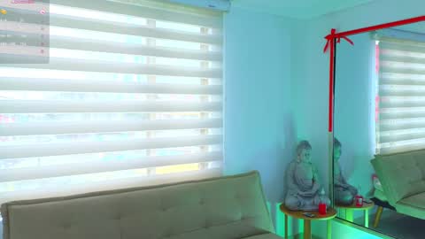 Snapshot of laralane_ chatting on 01/08/25, 03:39 Lara online show from 01/08/25, 03:39