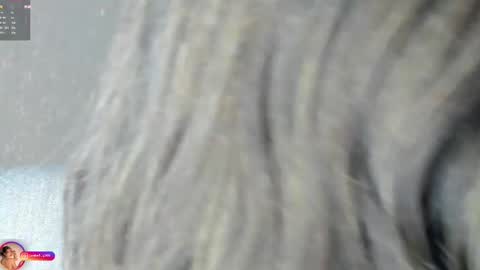 Snapshot of laralane_ chatting on 09/11/25, 01:44 Lara online show from 09/11/25, 01:44