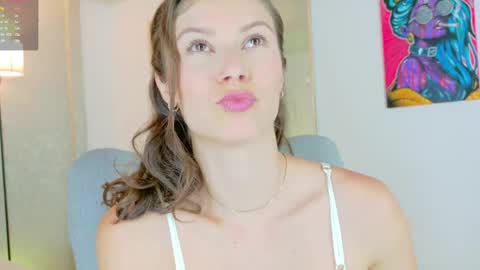 Snapshot of laralane_ chatting on 04/29/26, 02:10 Lara online show from 04/29/26, 02:10
