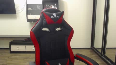 Laralianna online show from 12/25/24, 07:34