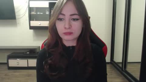 Laralianna online show from 02/09/25, 12:08