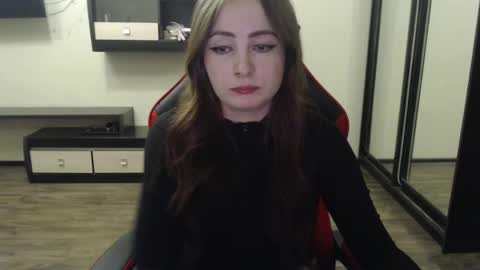 Laralianna online show from 02/21/25, 06:48