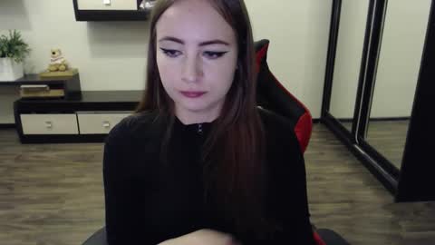 Laralianna online show from 09/14/25, 01:54