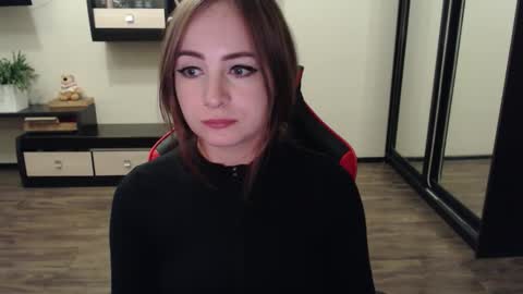 Laralianna online show from 09/15/25, 02:06