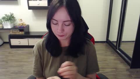 Laralianna online show from 10/09/25, 10:02