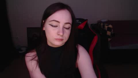 Laralianna online show from 03/25/26, 05:52