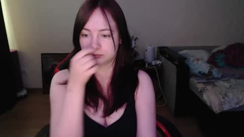 Snapshot of laralianna chatting on 05/28/26, 10:45 Laralianna online show from 05/28/26, 10:45