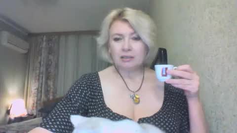 laramrs online show from 12/17/25, 05:19