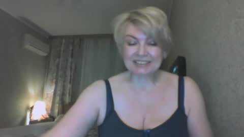 laramrs online show from 04/18/26, 06:12