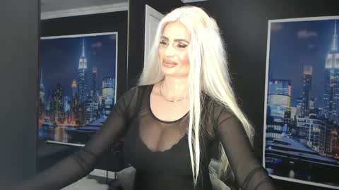 laras_moans online show from 02/26/25, 12:14