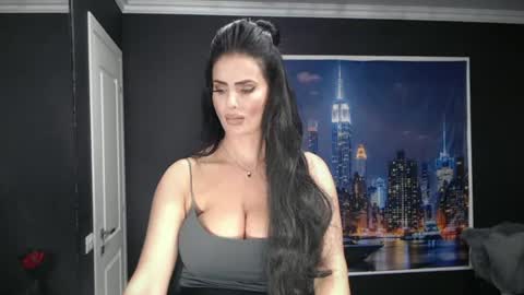 Snapshot of laras_moans chatting on 07/05/26, 08:43 laras_moans online show from 07/05/26, 08:43