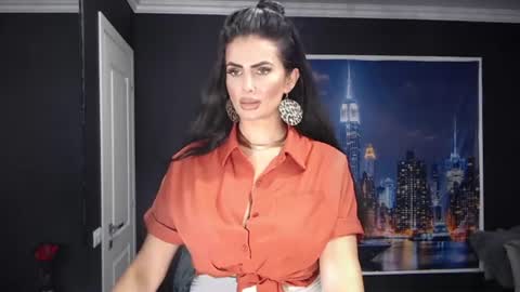 Snapshot of laras_moans chatting on 07/19/26, 07:01 laras_moans online show from 07/19/26, 07:01