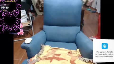 Snapshot of larasexxxyfun chatting on 07/08/26, 01:32 larasexxxyfun online show from 07/08/26, 01:32