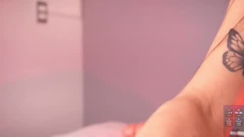 Lara Give it a thumbs up please its important  online show from 02/11/26, 02:27