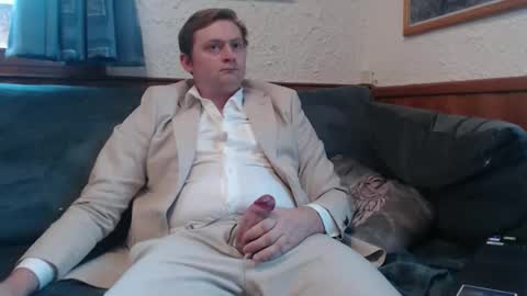 largebit17 online show from 11/24/25, 02:39