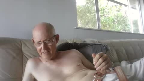 largerthan-   say hi on entry online show from 03/16/26, 02:39