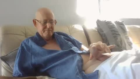 largerthan-   say hi on entry online show from 03/28/26, 11:15