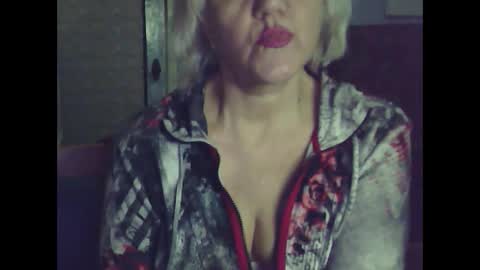 larisaq4ugo24 online show from 03/05/25, 08:21