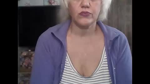 larisaq4ugo24 online show from 10/06/25, 06:55