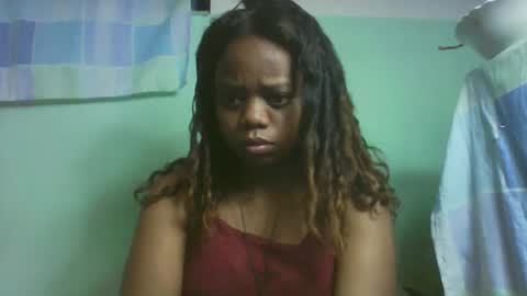 larissa645771 online show from 10/21/25, 06:52