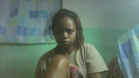 larissa645771 online show from 10/28/25, 07:12