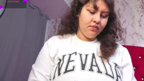 larissa_antonella online show from 10/06/25, 05:05