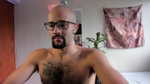 larry_stewart online show from 04/16/26, 03:02