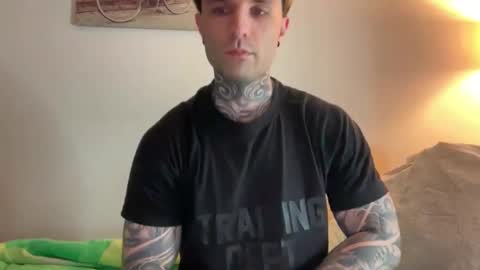 Snapshot of larsskeet chatting on 03/23/26, 04:55 larsskeet online show from 03/23/26, 04:55