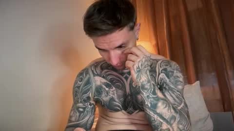 Snapshot of larsskeet chatting on 04/14/26, 05:41 larsskeet online show from 04/14/26, 05:41