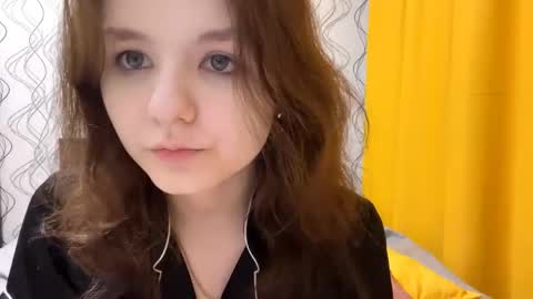 Mila online show from 05/28/26, 07:55