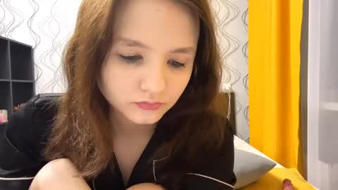 Mila online show from 06/03/26, 07:08