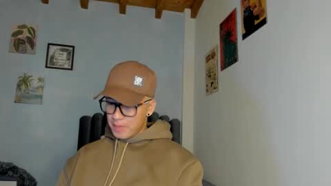 lass_nazar online show from 04/21/26, 01:29