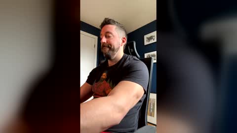 Latenightlunch online show from 05/01/26, 02:43