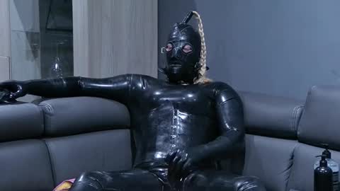 latex boy 38 online show from 02/08/25, 06:55