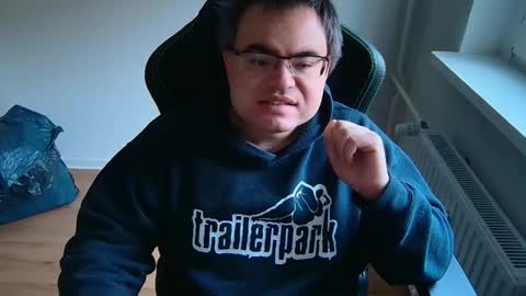 latexboy893 online show from 02/25/26, 08:46