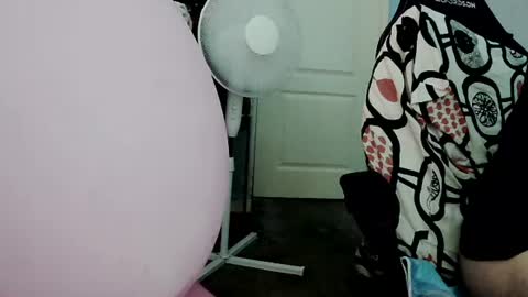 Snapshot of latexchris77 chatting on 08/03/26, 10:43 latexchris77 online show from 08/03/26, 10:43