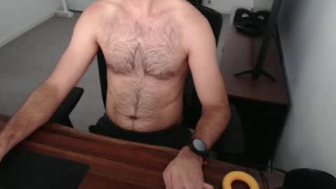 Snapshot of latexdave84 chatting on 10/13/25, 01:05 latexdave84 online show from 10/13/25, 01:05