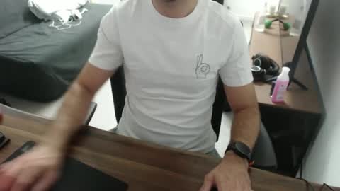 latexdave84 online show from 03/18/26, 07:11