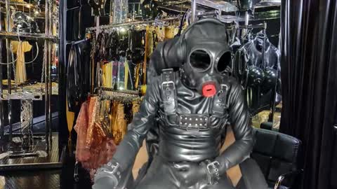 latexlover202 online show from 02/07/26, 10:13