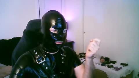 latexminheadroom online show from 01/11/26, 07:24