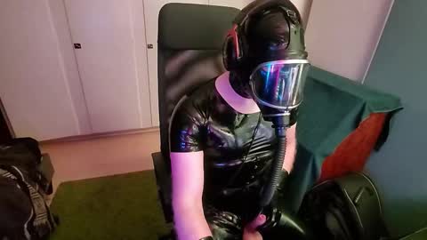 latexviking003 online show from 03/08/26, 01:14