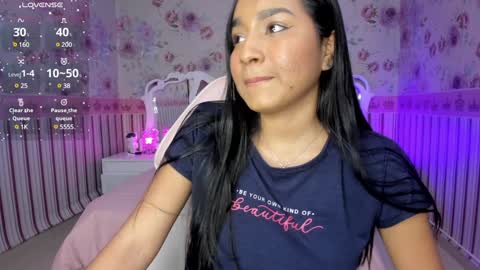 Snapshot of latin_ashley_ chatting on 12/11/24, 09:01 Valeria online show from 12/11/24, 09:01