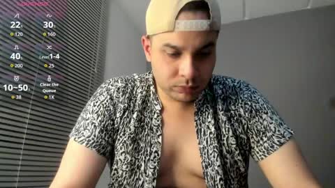 Snapshot of latin_boy_surprise chatting on 06/09/26, 12:22 Yisus online show from 06/09/26, 12:22