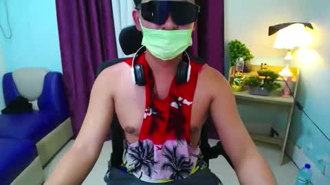 latin_boys0201 online show from 03/19/26, 09:24