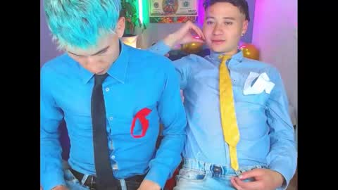 Snapshot of latin_boysxxx_ chatting on 10/16/25, 04:02 latin_boysxxx_ online show from 10/16/25, 04:02