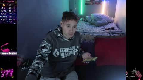 latin_boysxxx_ online show from 02/05/26, 02:49